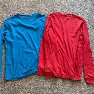 American Eagle long sleeve tees - lot of 2